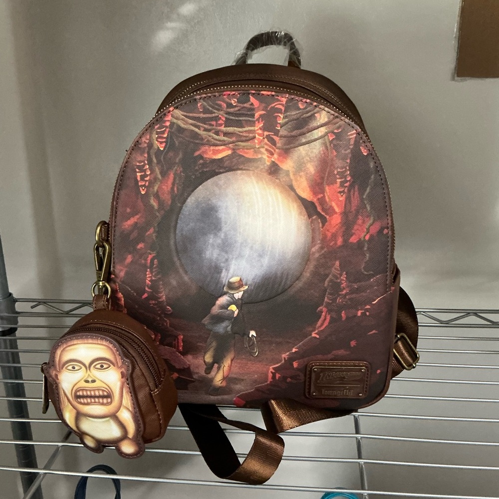 Indiana Jones Raiders of the Lost Ark Loungefly Mini BK with Idol Coin Pouch NWT